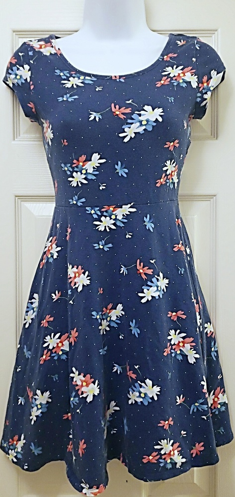 Form fitting floral dress